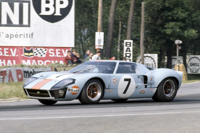 ガルフカラーのフォードGT