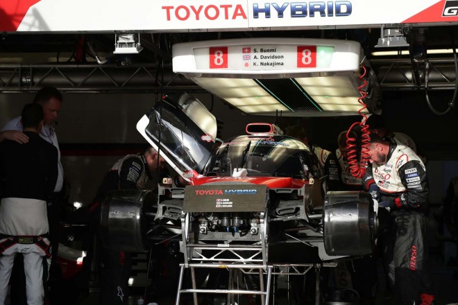 予選2回目のトラブルにより8号車トヨタTS050ハイブリッドはエンジンを交換した