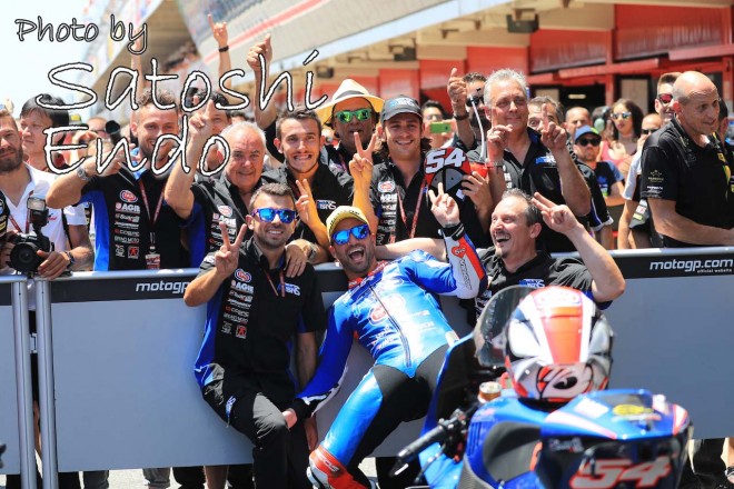 MotoGP現地トピックス:大盛り上がりのカタルーニャ。ロレンソが珍しくファンサービス?