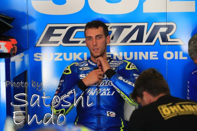 MotoGP現地トピックス:大盛り上がりのカタルーニャ。ロレンソが珍しくファンサービス?