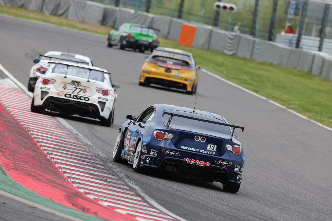 13号車ENDLESS ADVAN 86