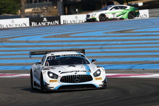 ポールポジションを獲得した4号車メルセデスAMG GT3