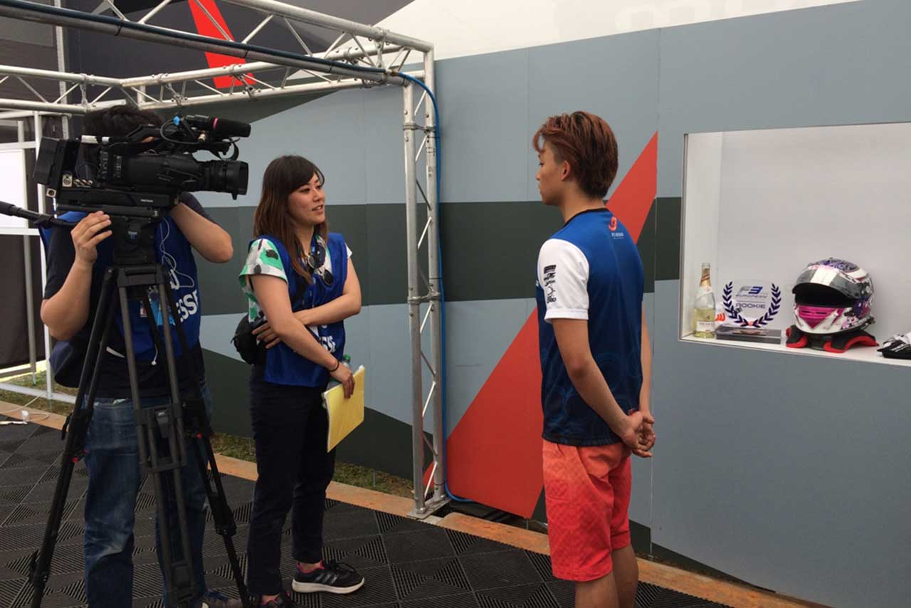 決勝レース3をルーキークラス3位表彰台で終えてからの取材
