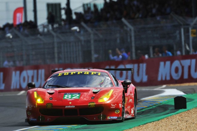 バイランダーもドライブしたリシ・コンペティツィオーネの82号車フェラーリ488 GTE。決勝ではLMP2マシンに接触され無念のクラッシュ。