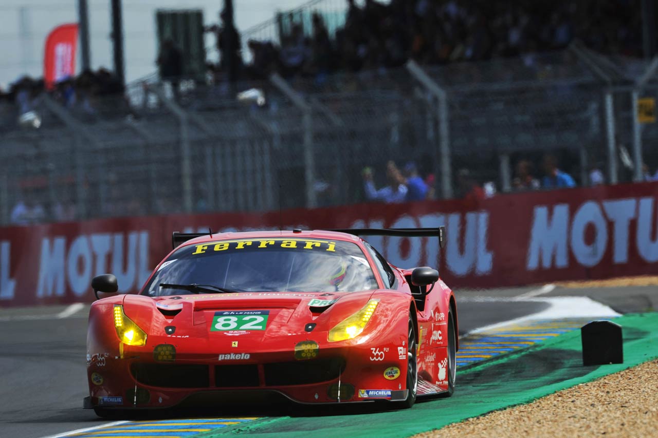 バイランダーもドライブしたリシ・コンペティツィオーネの82号車フェラーリ488 GTE。決勝ではLMP2マシンに接触され無念のクラッシュ。