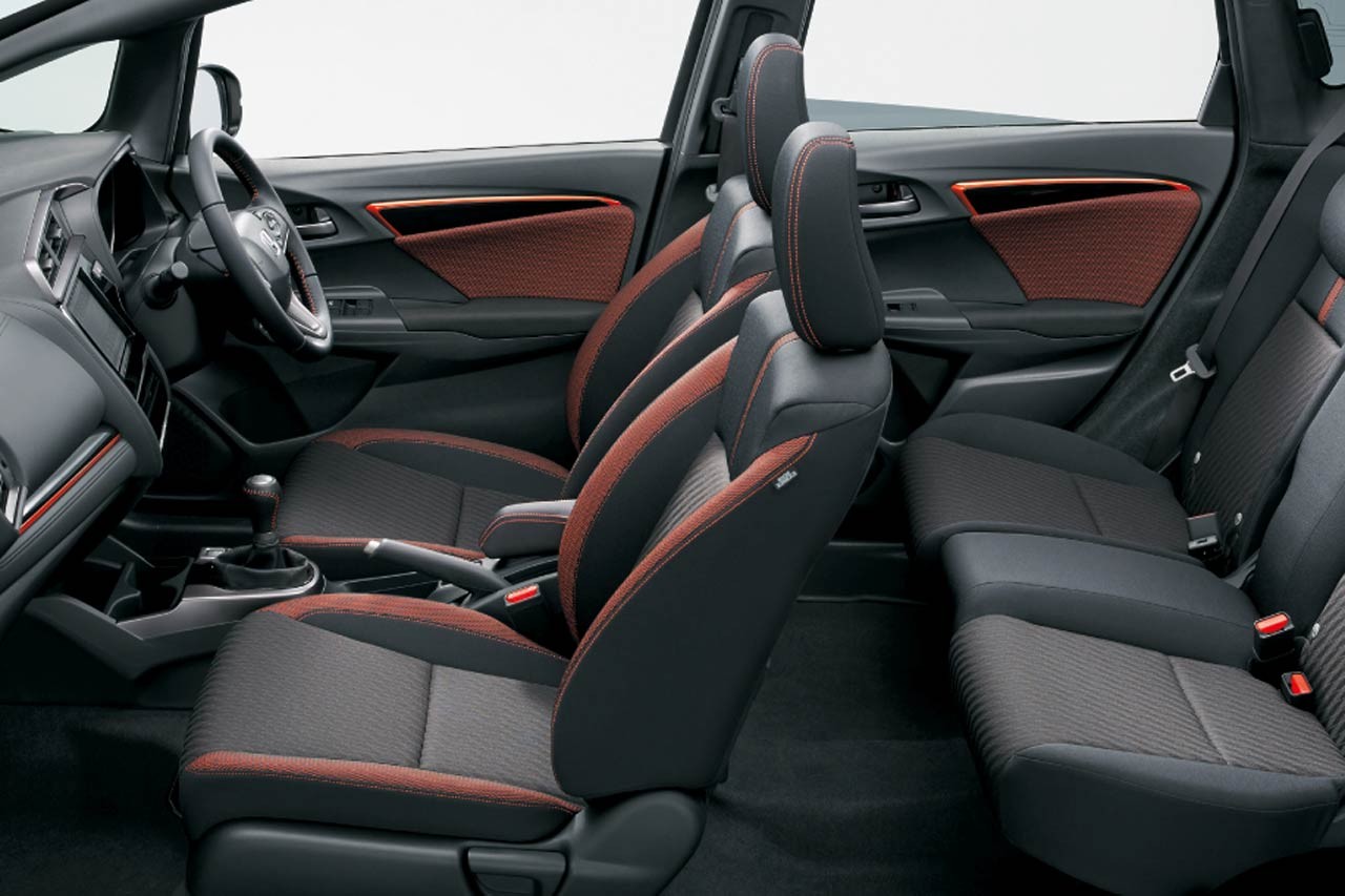 Fit Rs Honda Sensing インテリア ブラック オレンジライン ホンダ フィット がマイナーチェンジ スポーティなデザインと先進安全装備を採用の画像 写真 7 Autosport Web