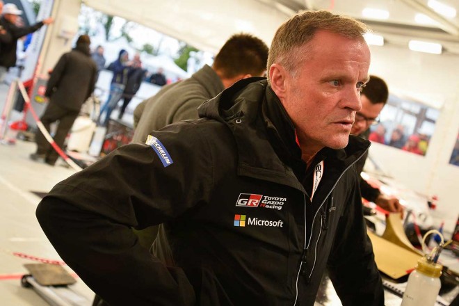 「2日連続で厳しい1日になった」と語るトミ・マキネン