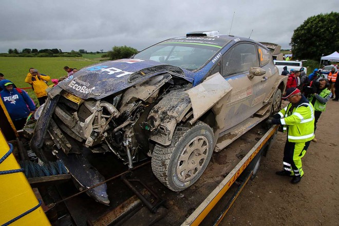 タナクはマシンへのダメージが大きく、リタイアを余儀なくされた