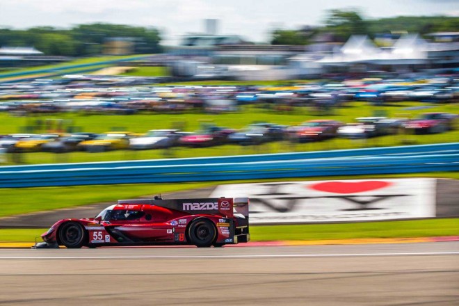 総合3位表彰台を獲得した55号車マツダRT24-P