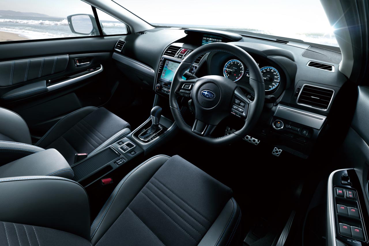 レヴォーグ インパネ