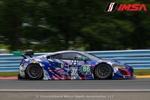 アメリカ合衆国の擬人化キャラクター“アンクル・サム”が描かれた86号車NSX GT3