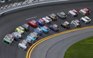 NASCAR XFINITY SERIESスタートシーン