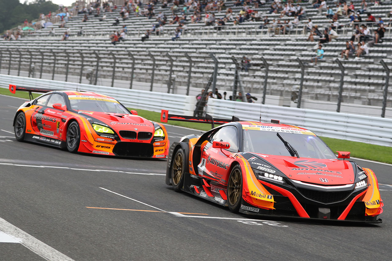 ARTA NSX-GTとARTA BMW M6 GT3
