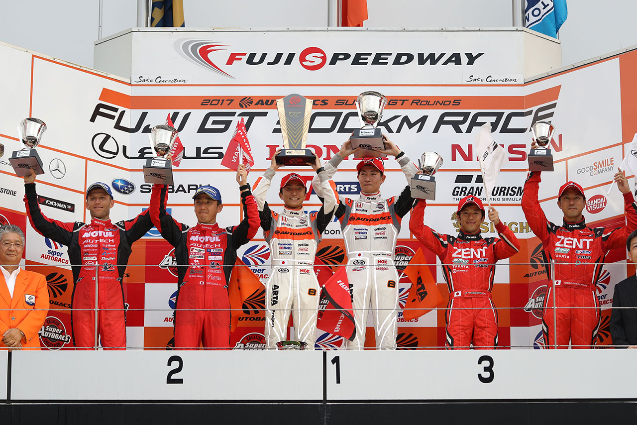 スーパーGT第5戦富士 GT500クラス表彰台