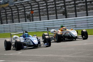 植田正幸(Rn 山下製作所 F308)とアレックス・ヤン(HuaJiangHU F3)のバトル