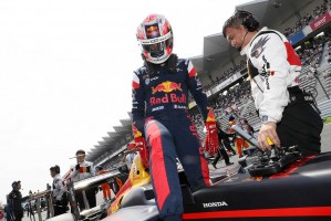 予選ではチームとのコミュニケーションミスでセットアップがズレてしまったというガスリーだが、チームとともに決勝では修正