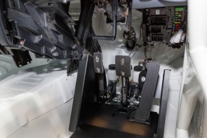 ペダルボックスもオルガン式の共通パーツが用意されている