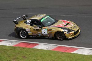 クラス2位となったTEAM221 BOMEX マッハ車検 ND5RC