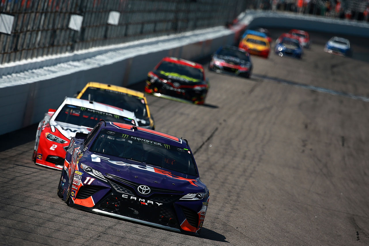 デニー・ハムリン（トヨタ・カムリ）