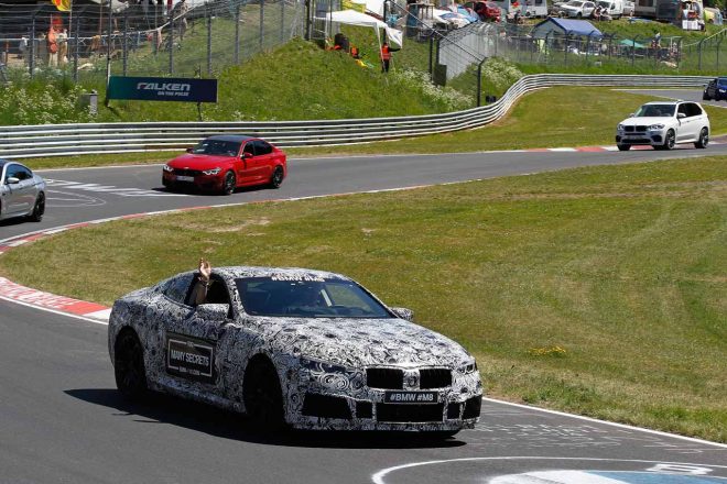 開発中のBMW 8シリーズ