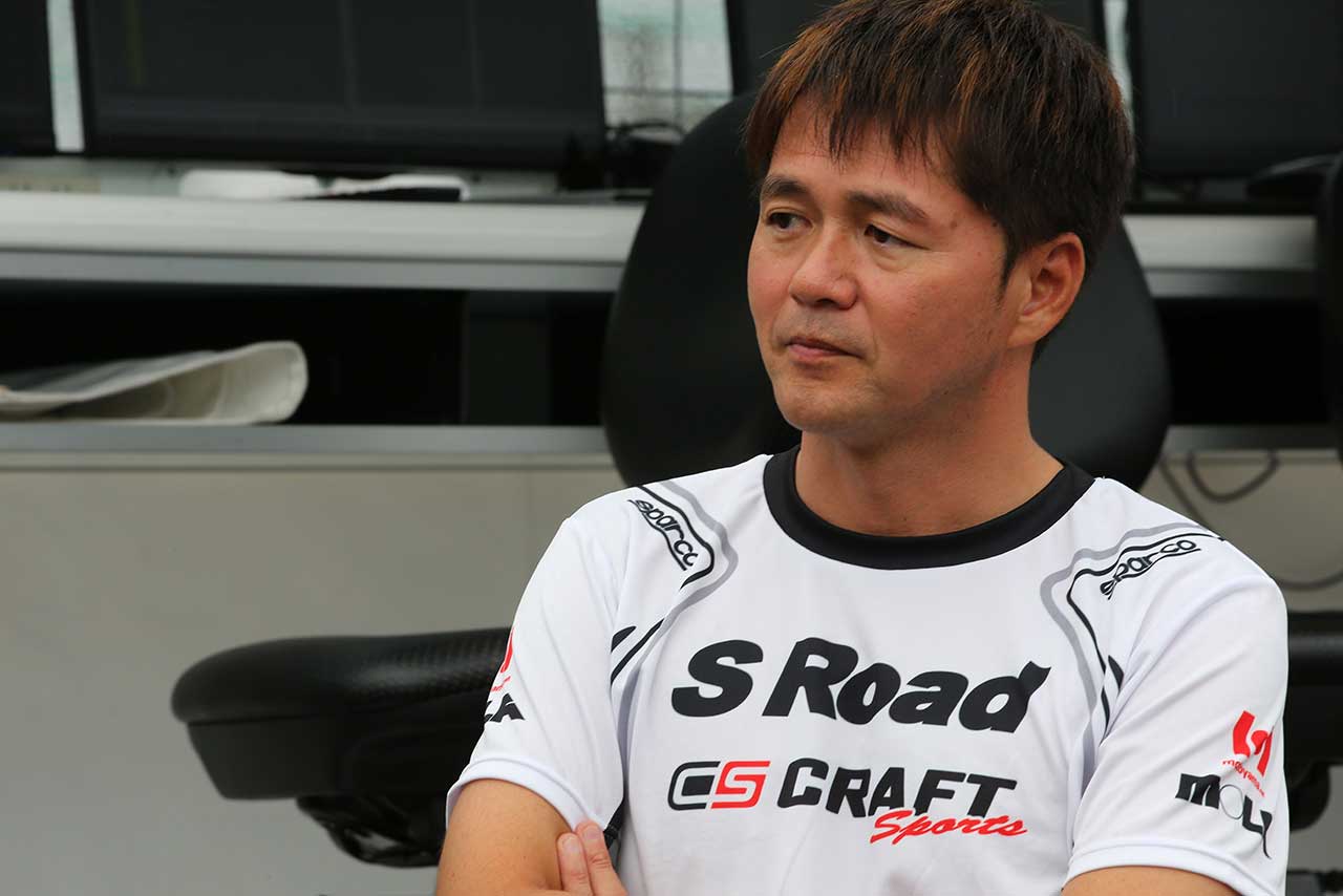 「温度が下がり、タイヤが発動しなかった」とS Road CRAFTSPORTS GT-Rの本山哲