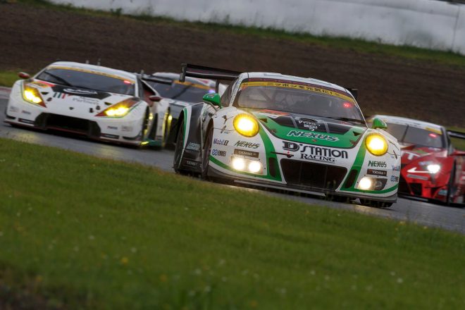 スーパーGT300クラスを戦うD’station Porsche