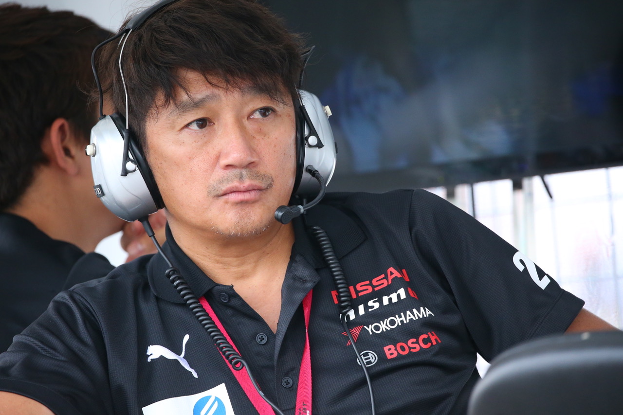KONDO RACINGを率いる近藤真彦監督