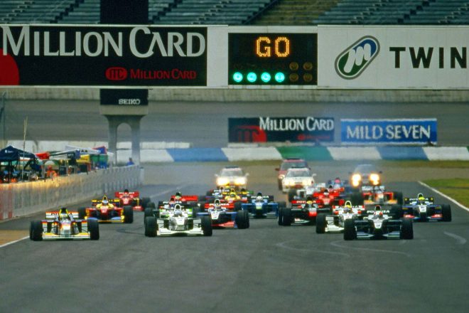 スタートダッシュを決めた道上龍、オープニングラップを首位で終える