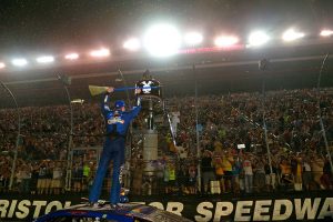 NASCAR第24戦を制したカイル・ブッシュ(トヨタ・カムリ)