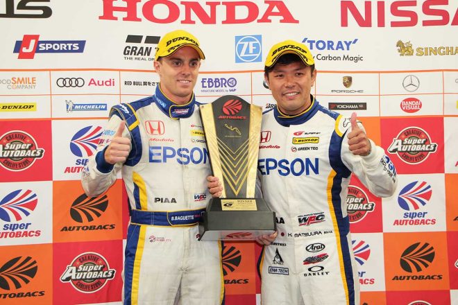 スーパーGT：松浦、涙の優勝会見「思いがこみ上げてきた」／GT500クラス