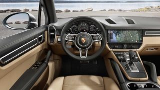 ポルシェ・カイエン インテリア