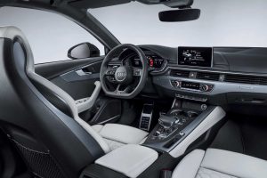 アウディRS4アバント インテリア