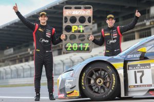 2017年ブランパンGTスプリントカップチャンピオン スチュワート・レオナルド(左)、ロビン・フラインス(右)