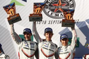 優勝したアール・バンバー(左)、ブレンドン・ハートレー(中央)、ティモ・ベルンハルト(右)