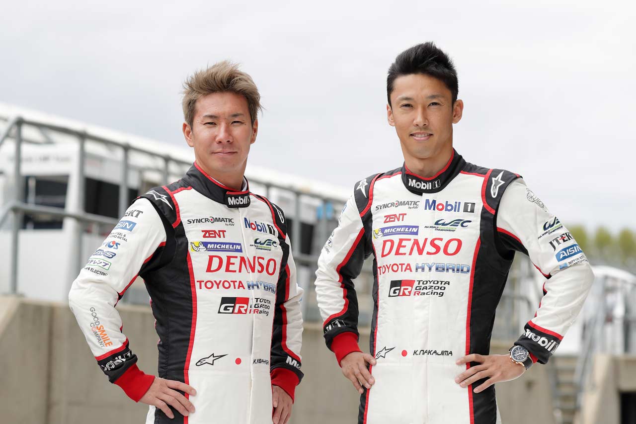 TOYOTA GAZOO Racingの小林可夢偉（左）と中嶋一貴（右）