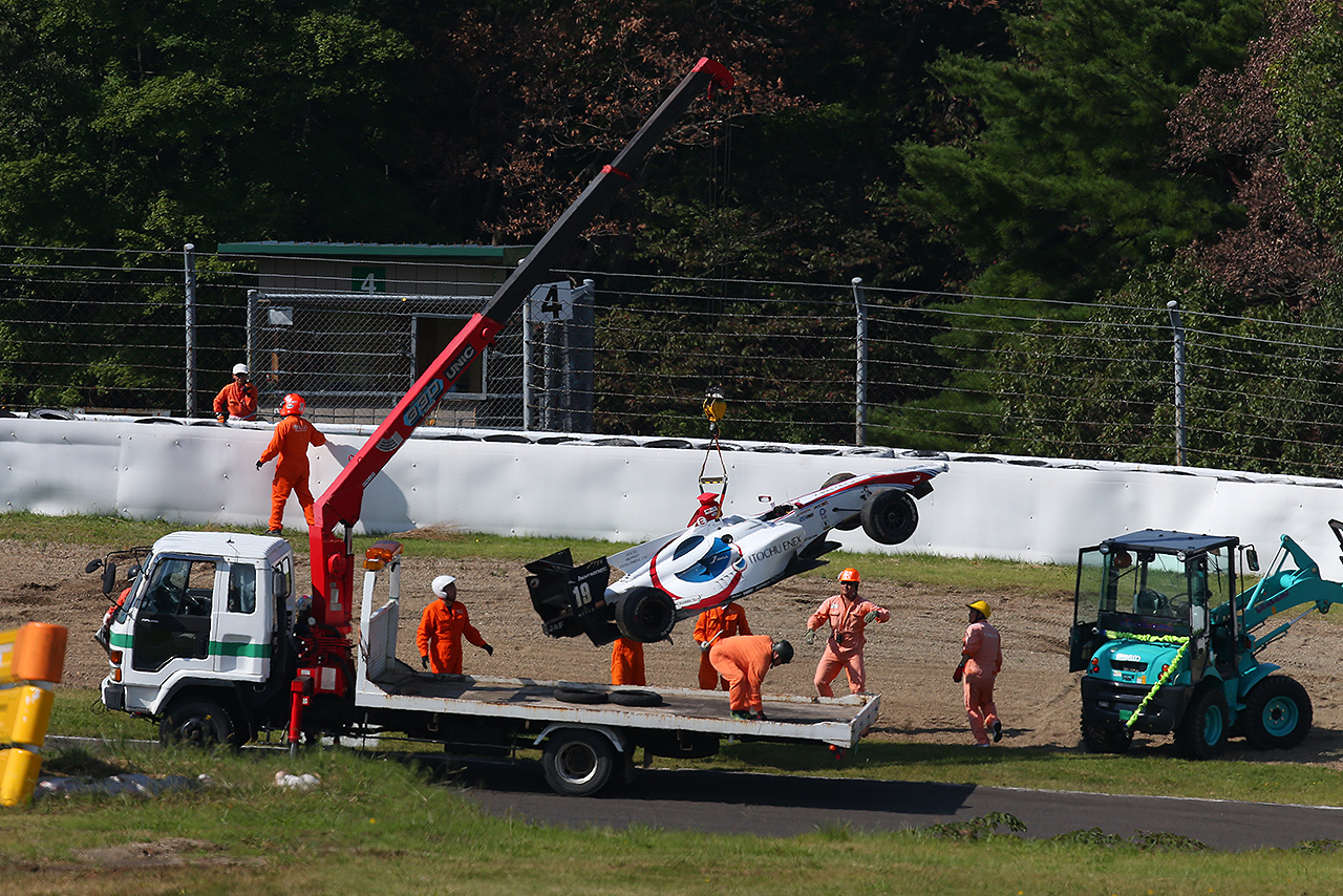 クラッシュした関口雄飛（ITOCHU ENEX TEAM IMPUL）のマシン