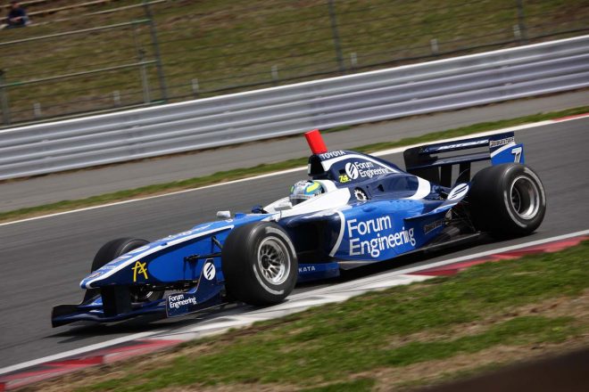 2008フォーミュラ・ニッポンに参戦していたときの本山哲の走り