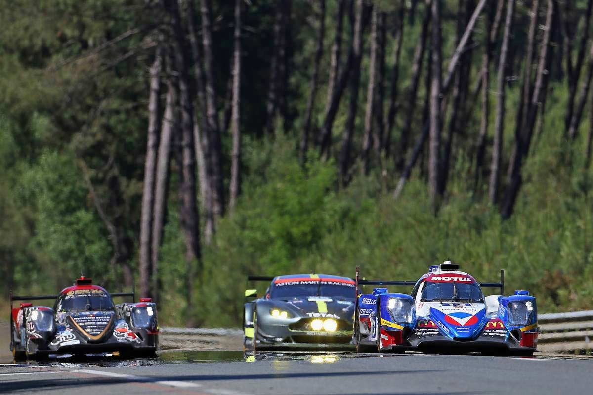 新型LMP2はル・マンで、ポルシェとトヨタの最高速334.9km/hを上回る337.0km/hをマークした。