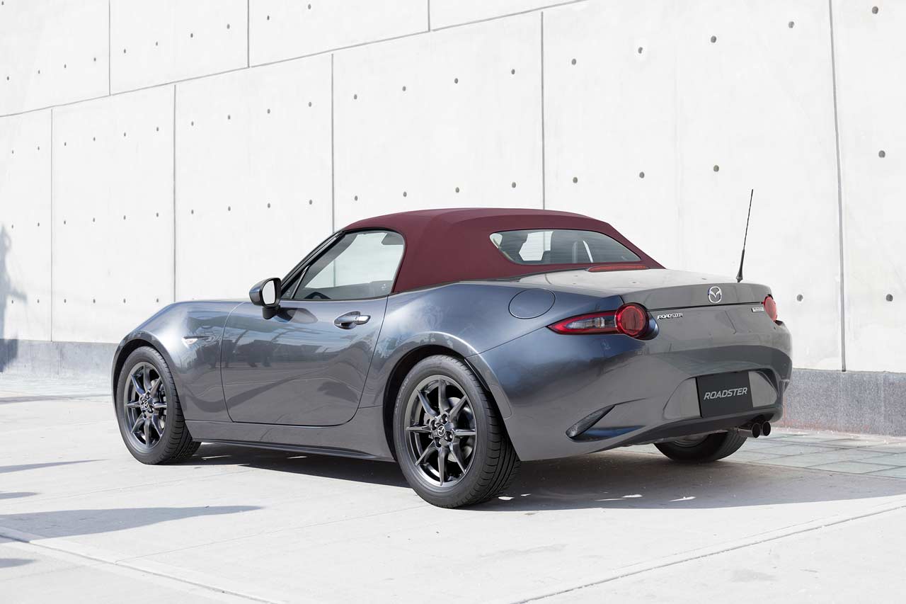 マツダ ロードスター特別仕様車「RED TOP」