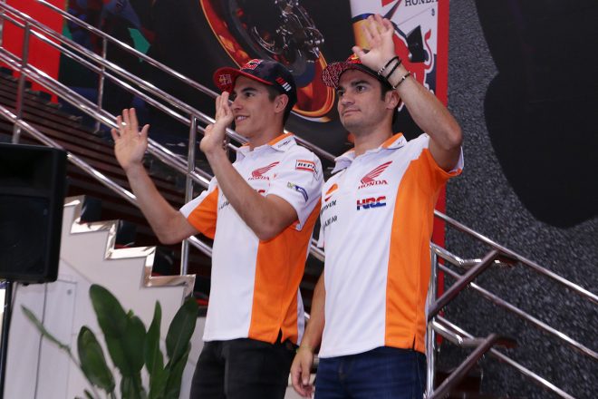 マルク・マルケス（左）とダニ・ペドロサ（右）