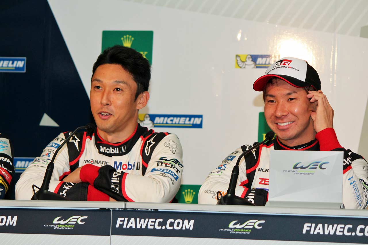 地元小学校の参加もあり、会見は和やかなムードに