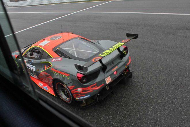 ドライバーによってはバスとの距離を詰めるサービスも。