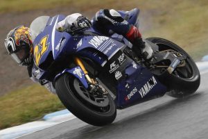 中須賀克行/YAMALUBE YAMAHA FACTORY RACING