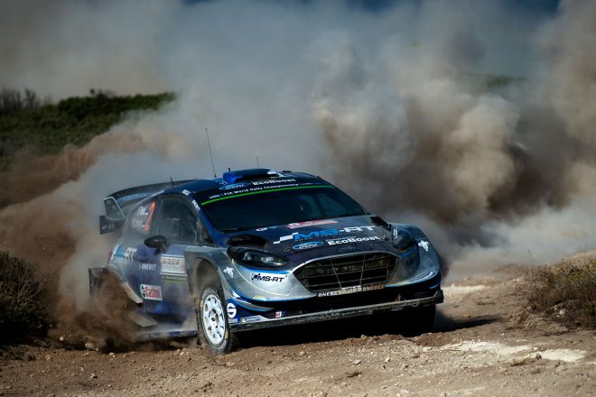 オット・タナクがドライブするフォード・フィエスタWRC