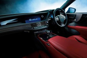 LS500h “F SPORT”(インテリアカラー:フレアレッド)