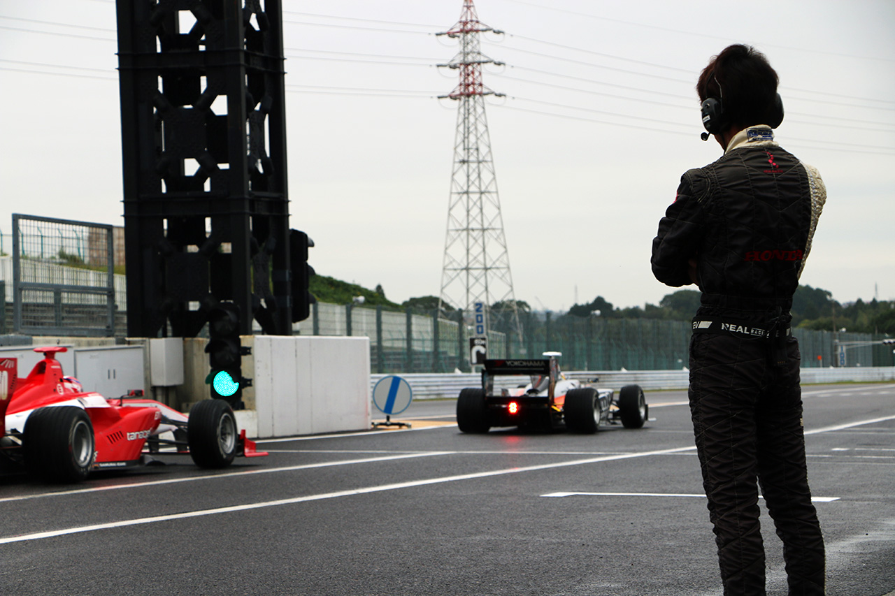 第7戦鈴鹿　金曜日のセッションはウェットコンディションで行われた