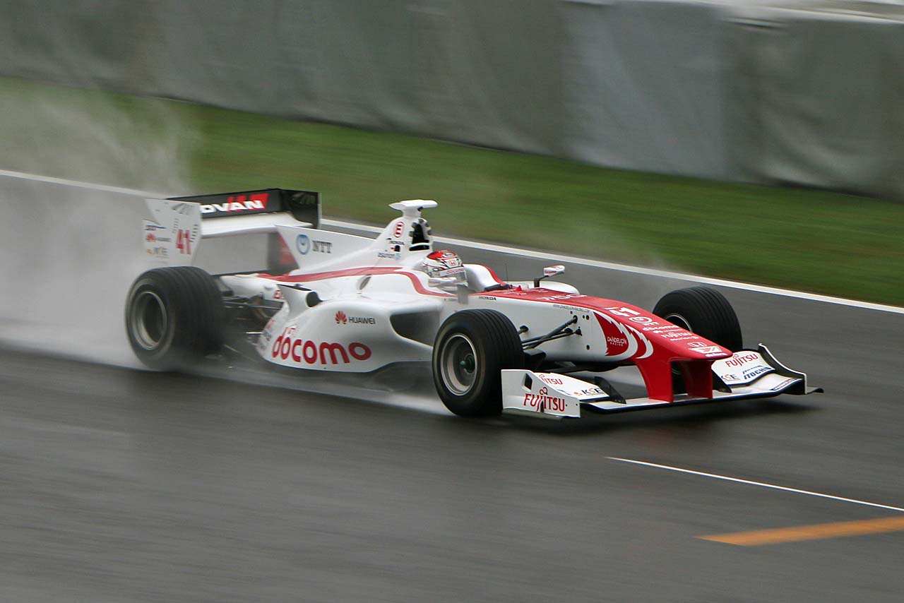 伊沢拓也（DOCOMO TEAM DANDELION RACING）