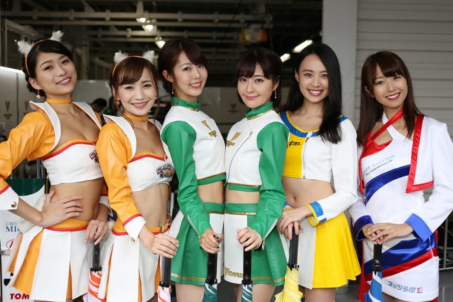 にゃんこ大戦争ガールズ 竹本ちえ、望月未来／バンテリンレースクィーン 多田夏摘、前田真実果／マツモトキヨシレースクイーン 千倉 里菜／ ネッツ多摩レースクイーン 沙倉しずか