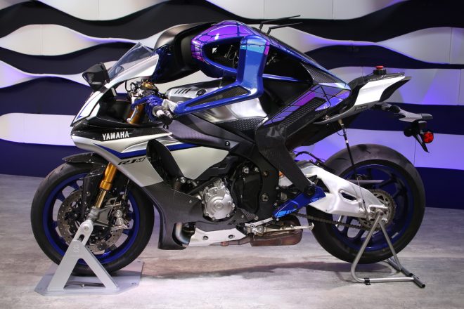 ヤマハ 自律ライディングロボットMOTOBOT Ver.2（モトボット・バージョン2）