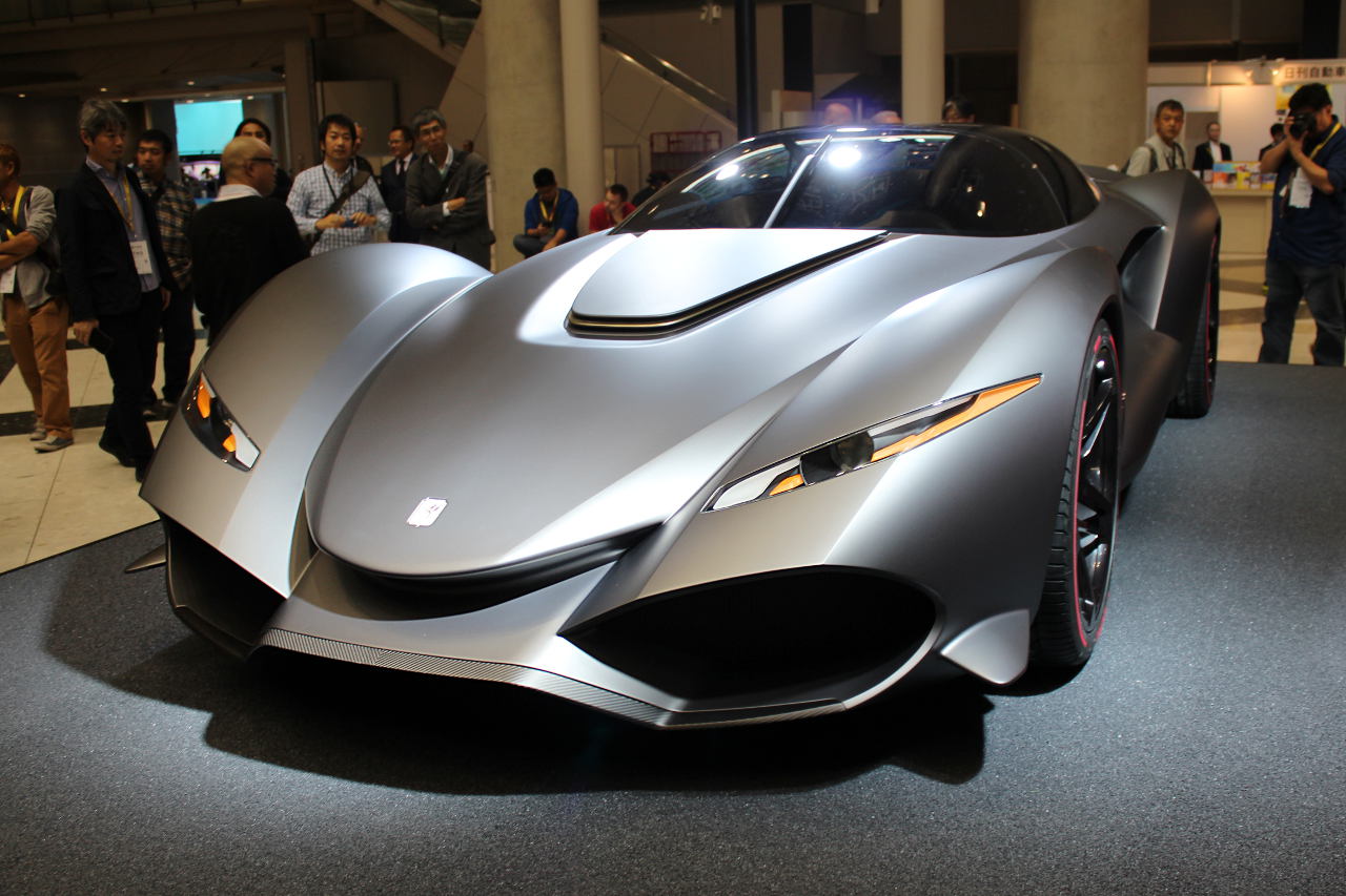 『イソリボルタ・ザガート・ビジョン・グランツーリスモ』フロントビュー